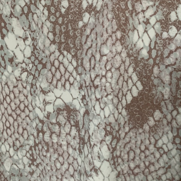 Brand New OLIVACEOUS Dress - size M - Picture 3 of 3